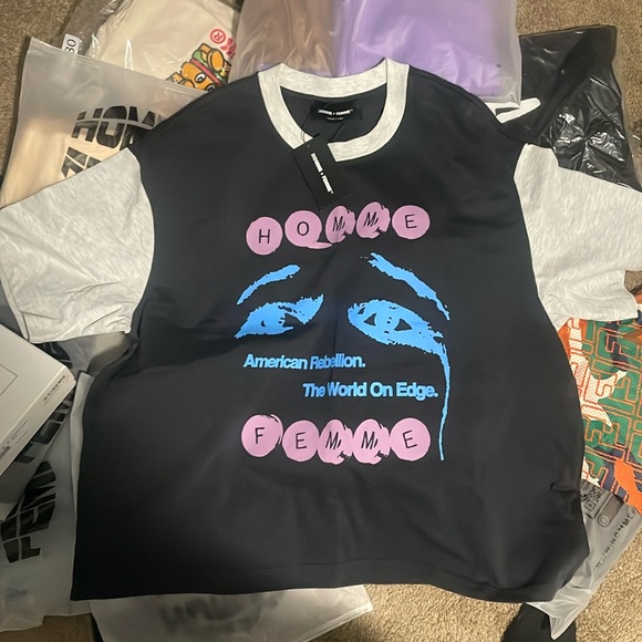 Homme Femme Teary Eye Tee - Picture 1 of 1